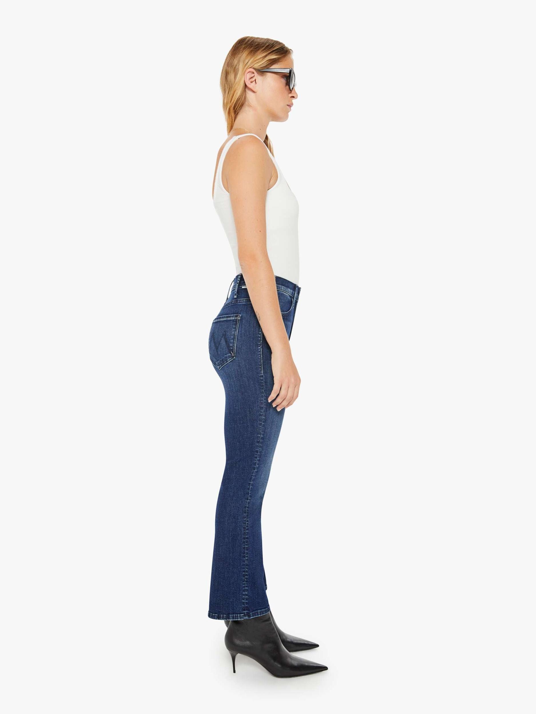 Mother Denim The Hustler Ankle Jeans in Heirloom Product Image
