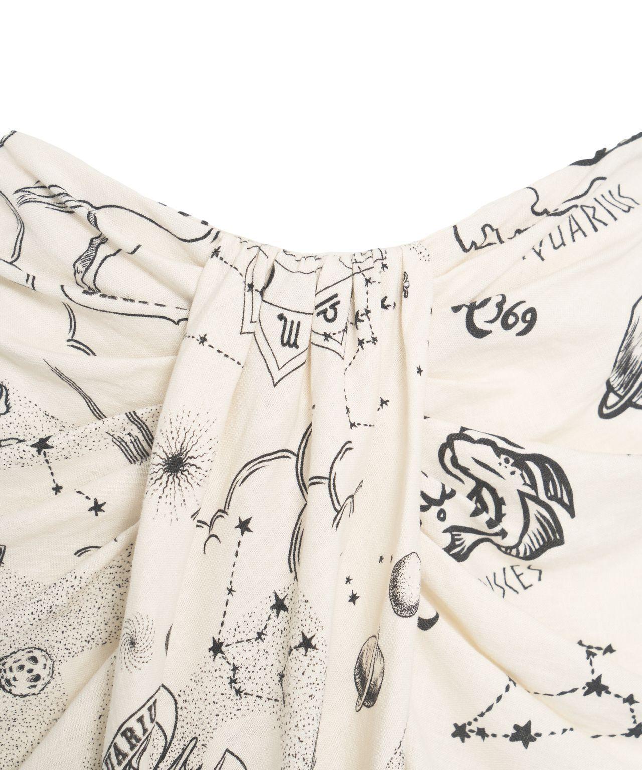 Wrap skirt with print Product Image