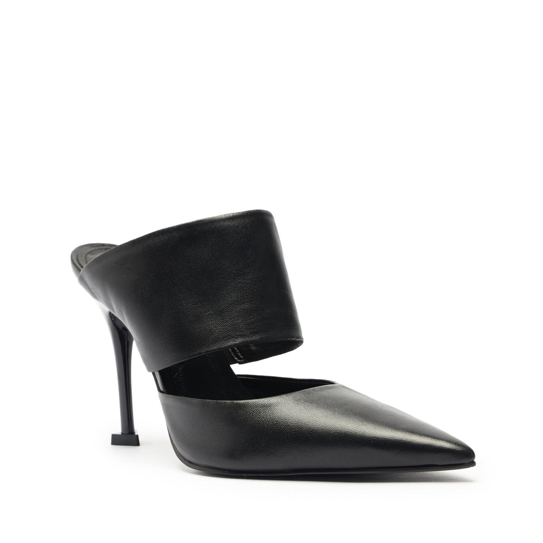 Quereda Leather Pump Female Product Image