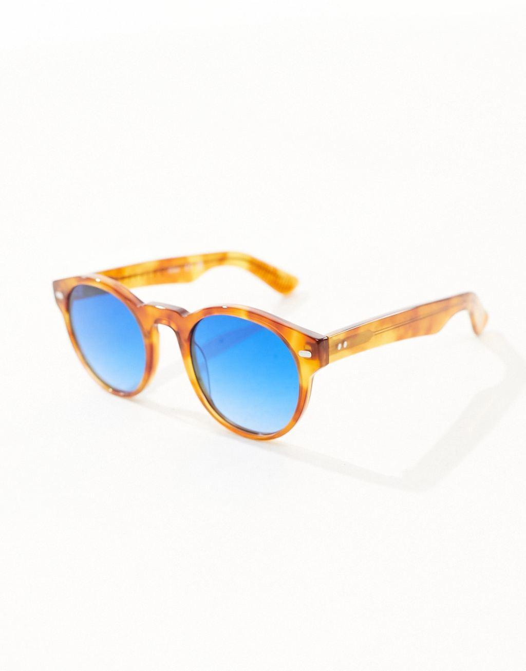 Spitfire cut ninety five round sunglasses in tort with blue lens Product Image