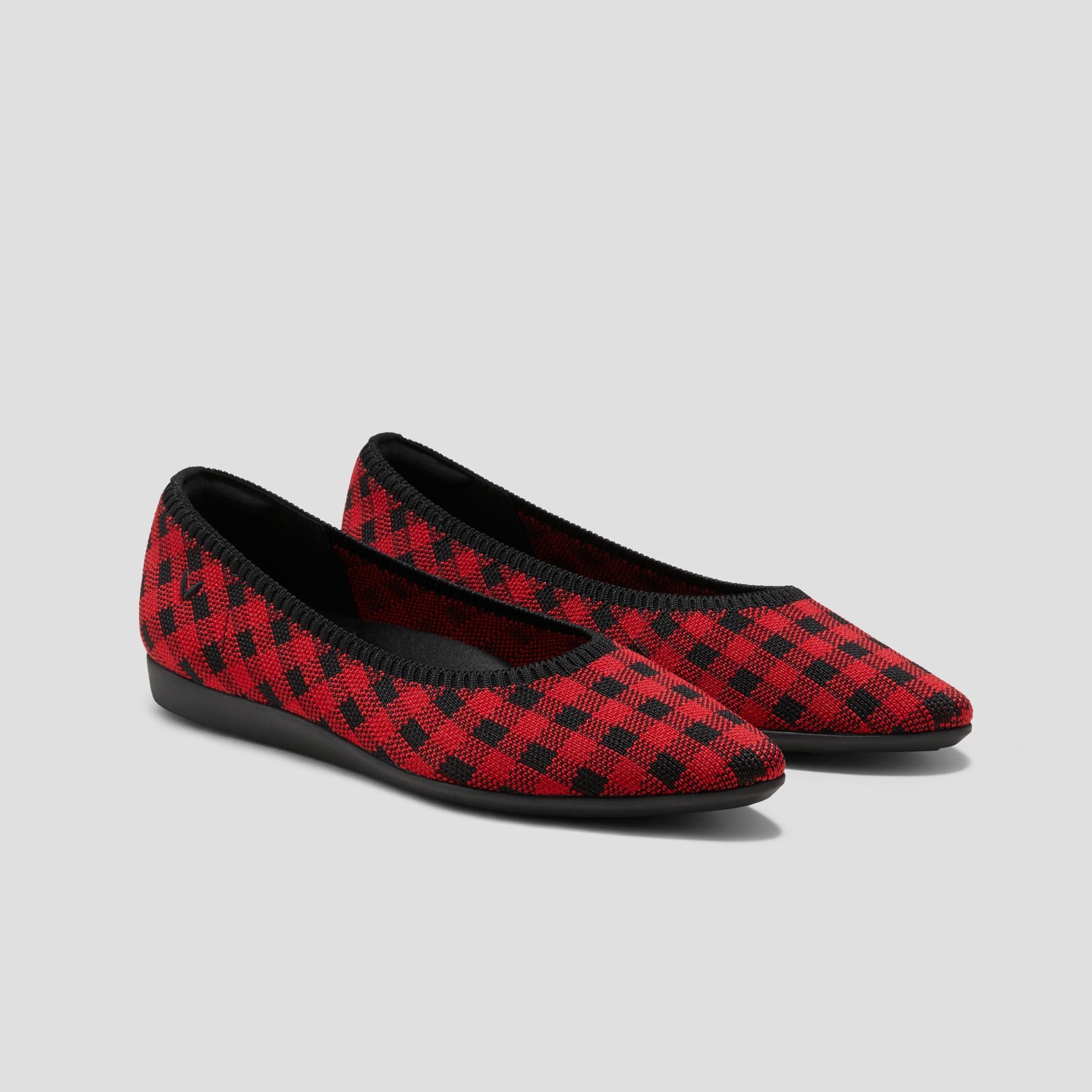 Lightweight Pointed-Ballet Flats (Aria Walker) Product Image