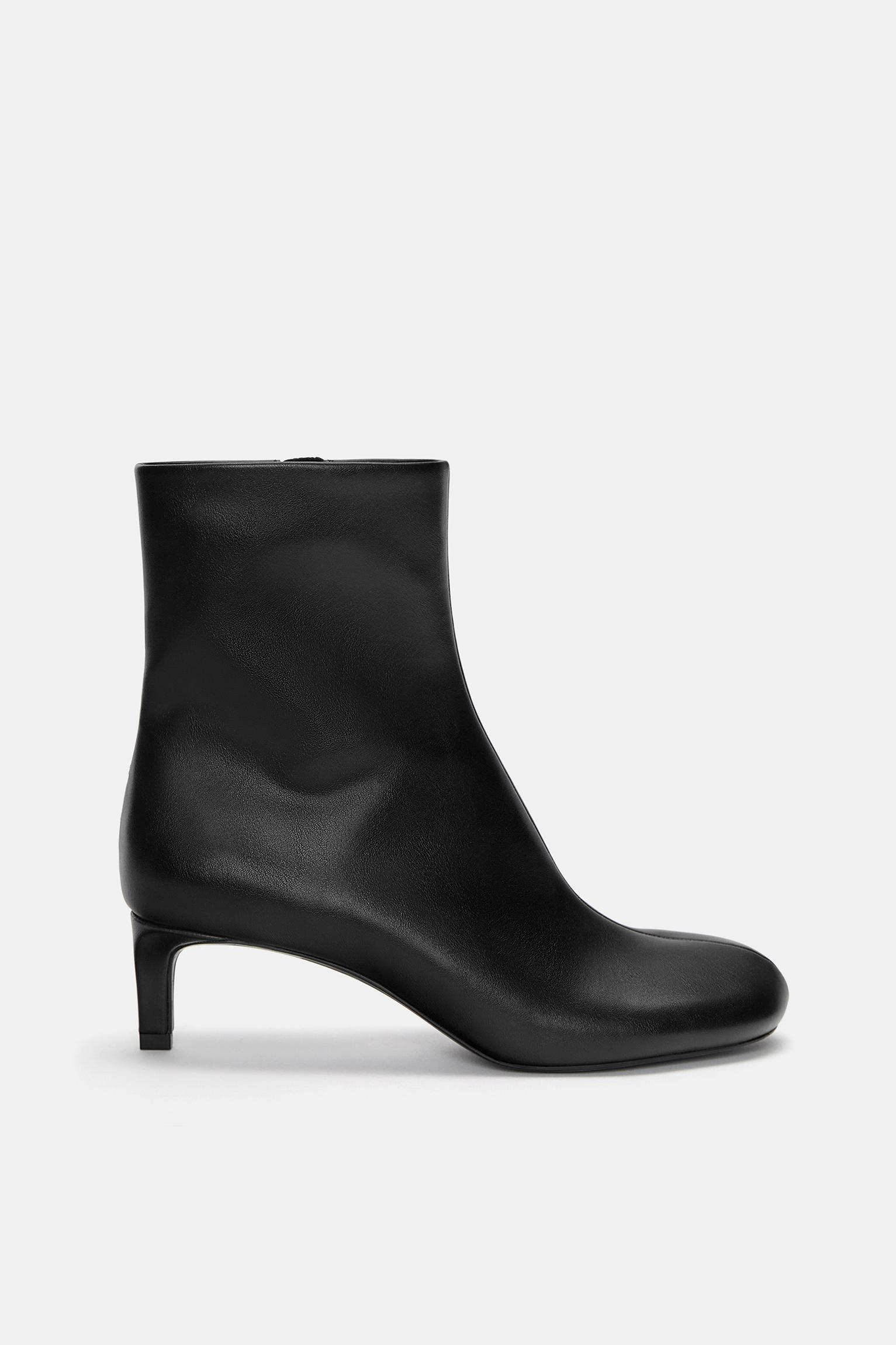 High-heel ankle boots with round toe Product Image