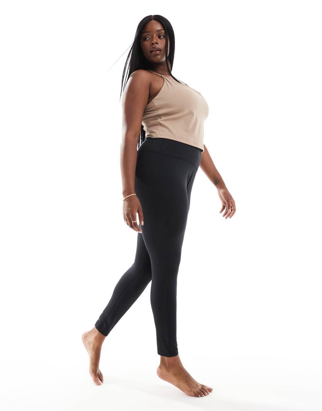 4505 Curve Icon yoga soft touch gym leggings in black  Product Image