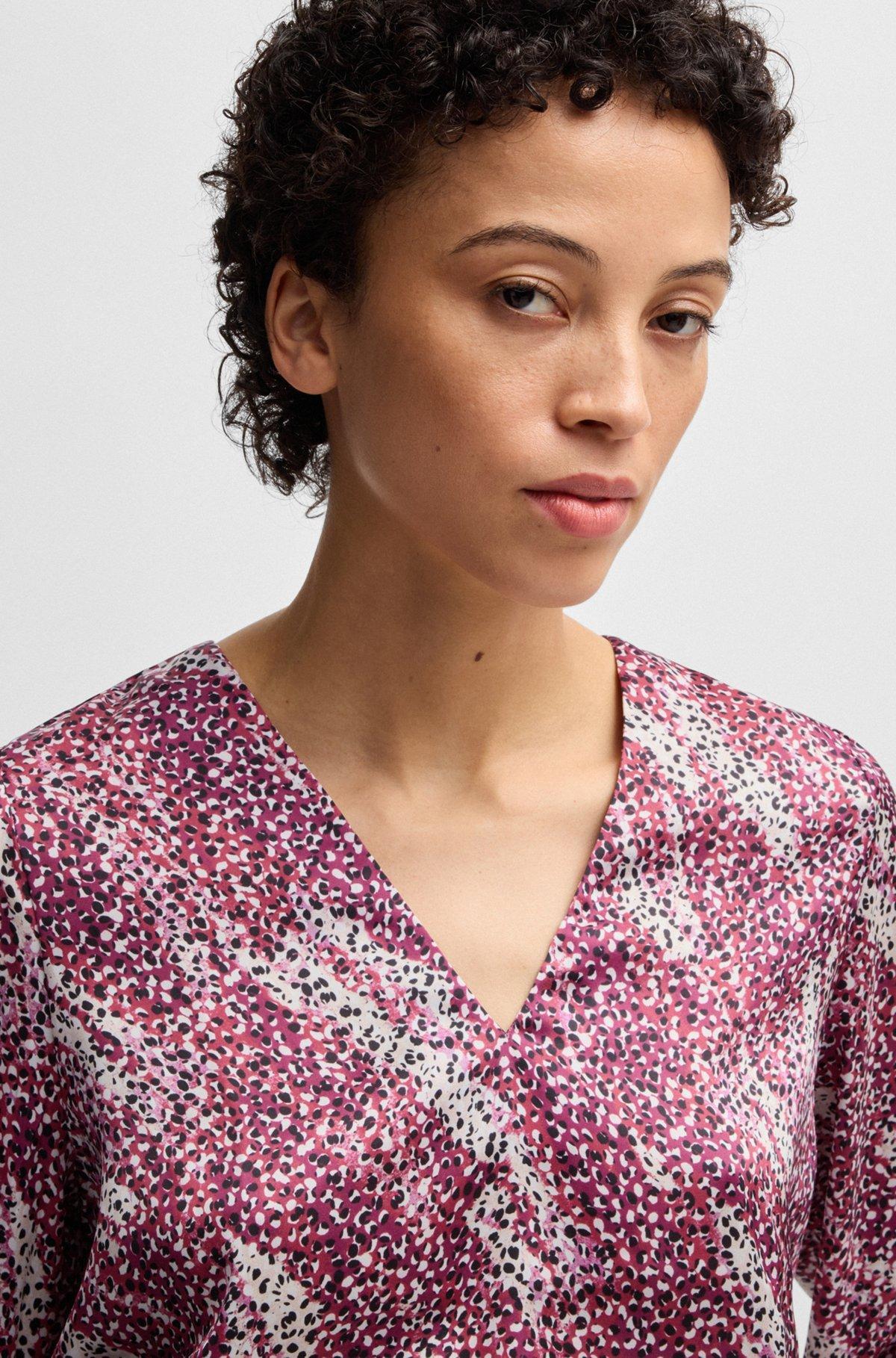 Regular-fit blouse with V neckline in printed satin Product Image