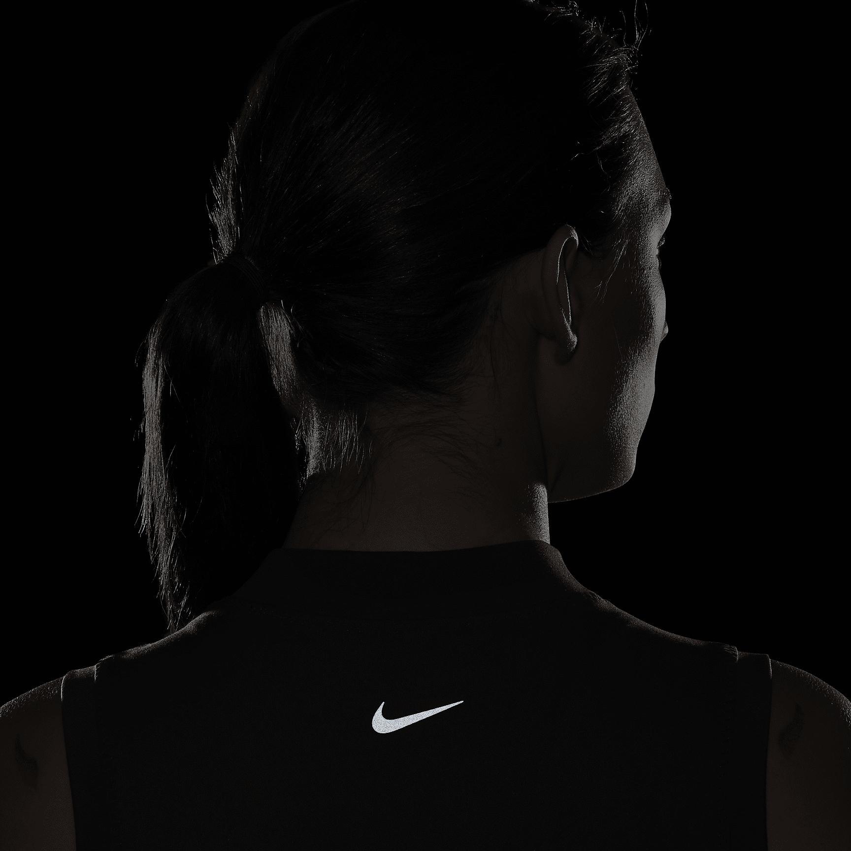 Nike One Fitted Women's Dri-FIT Mock-Neck Cropped Tank Top Product Image