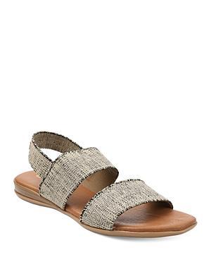 Andre Assous Womens Nigella Featherweights Flat Sandals Product Image