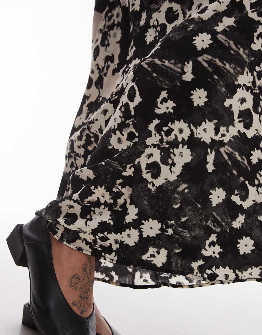 Topshop bias cut skirt in blurred black and white floral Product Image