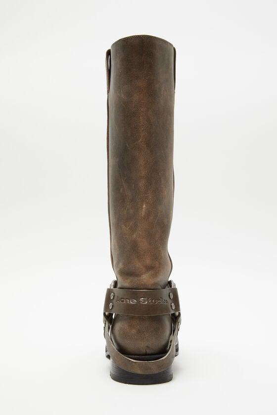 Leather buckle boots Product Image