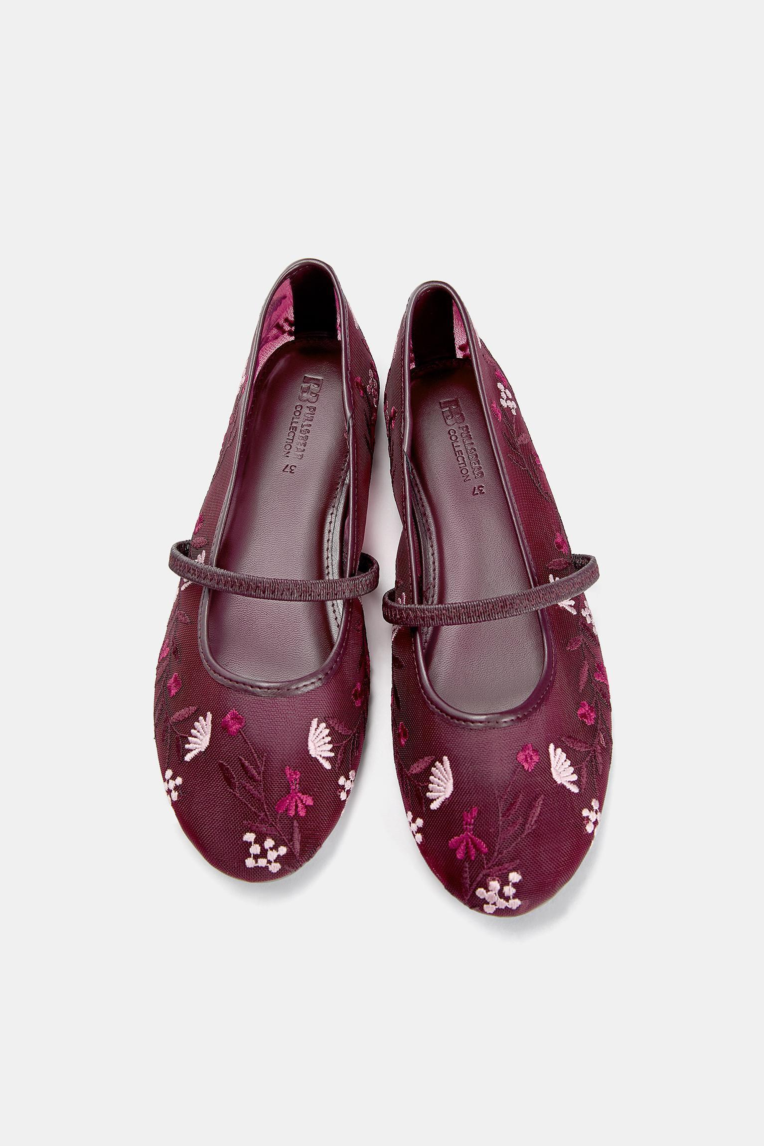 Embroidered mesh ballet flats Product Image
