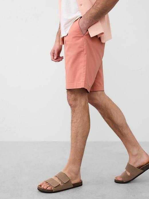 9" Lived-In Short Product Image