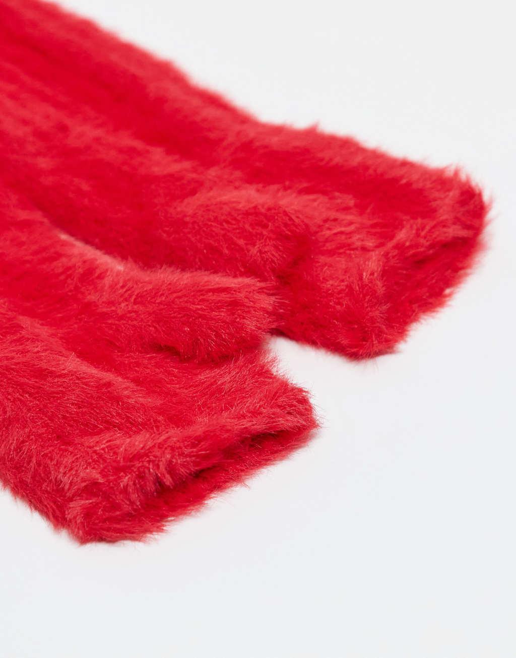 ASOS DESIGN palmwarmer in eyelash yarn in red Product Image