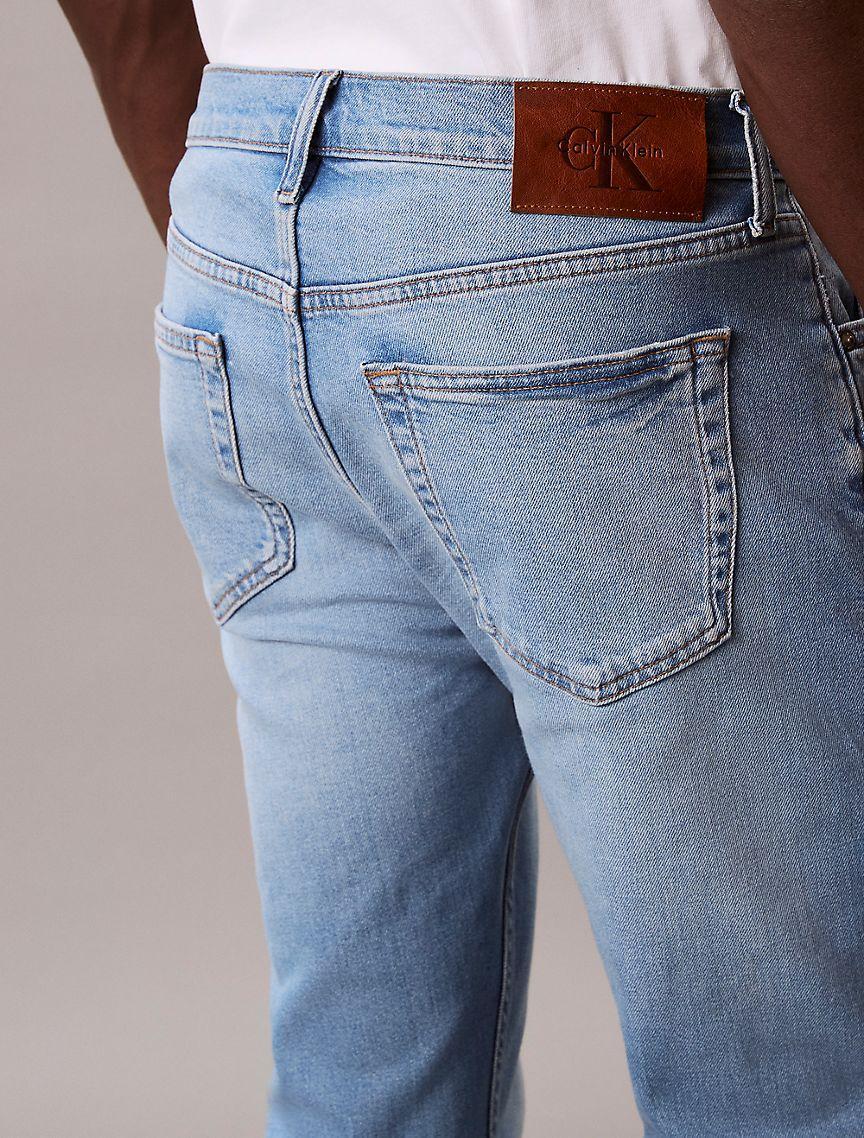 Slim Tapered Jeans Product Image