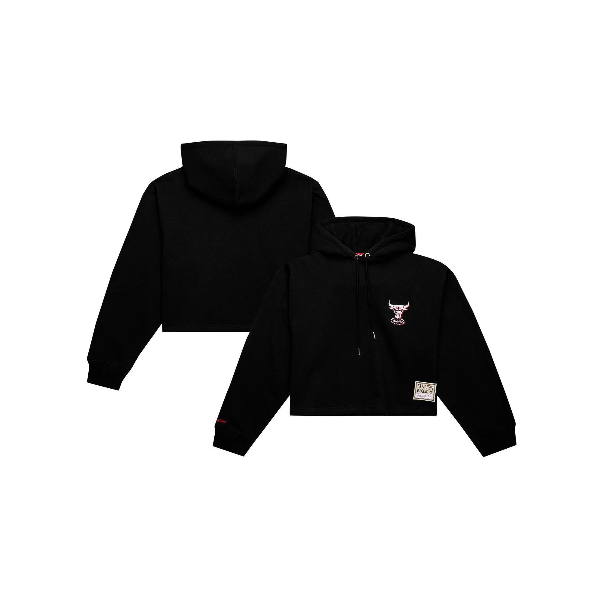 Women's Mitchell & Ness Black Chicago Bulls Hardwood Classics Cropped Pullover Hoodie,  Product Image