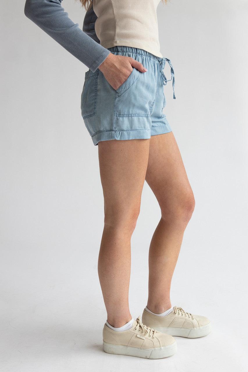 Cuffed Hem Drawstring Tencel Shorts Product Image