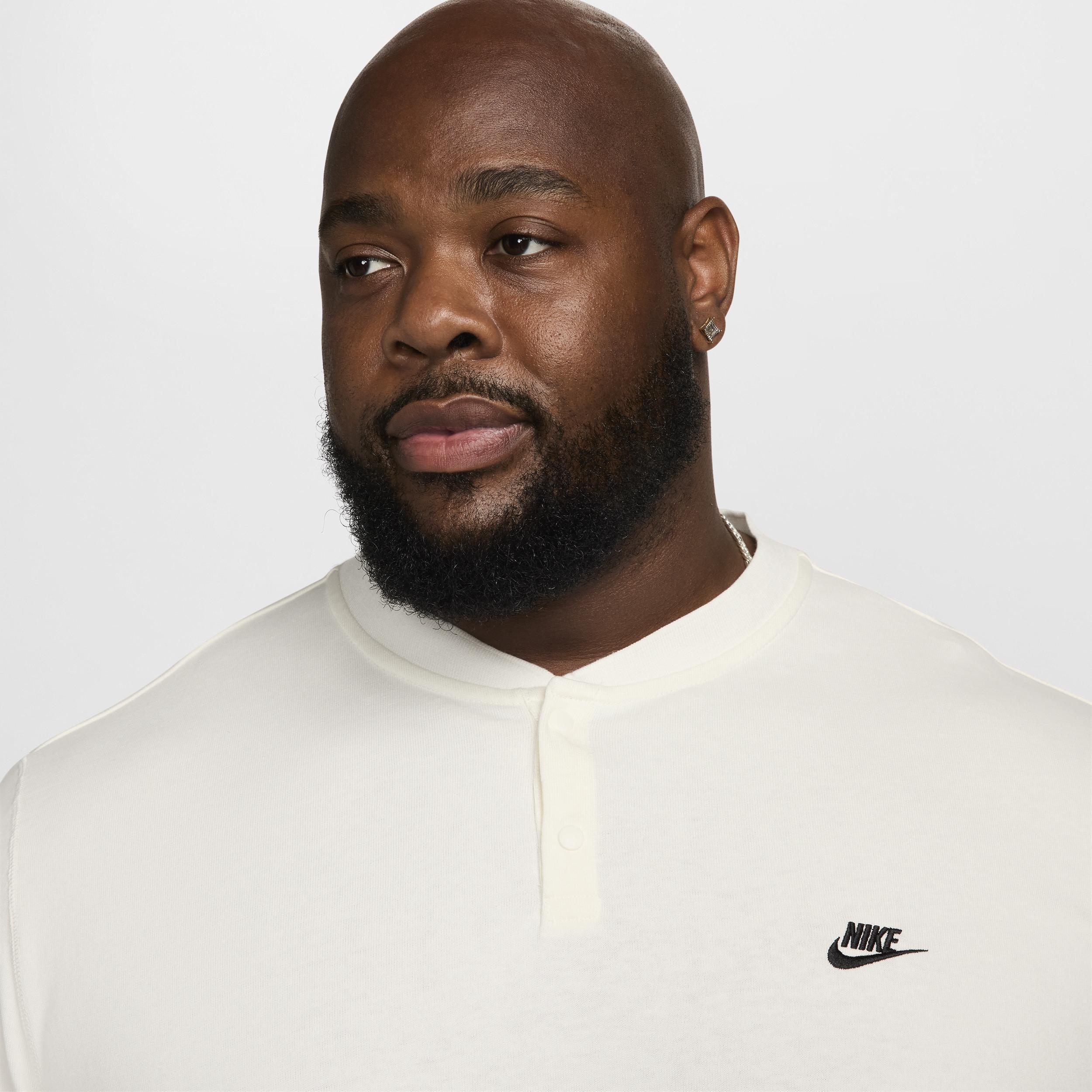 Nike Club Men's Long-Sleeve Henley Product Image