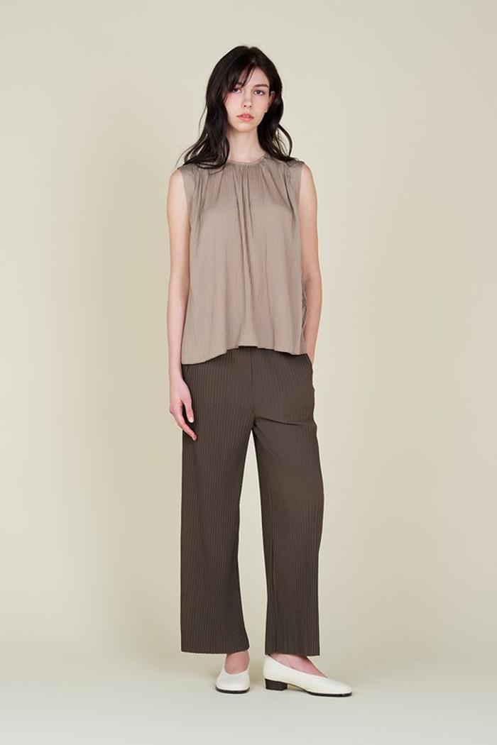 Pleated Sleevless Top Product Image