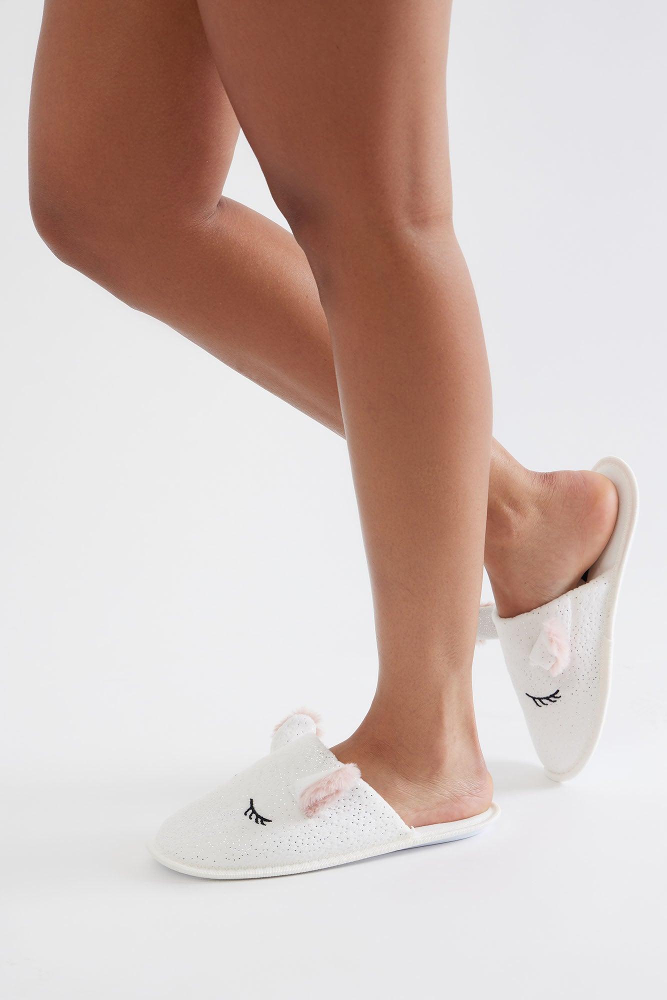 Very Cutesy Slippers - White Product Image
