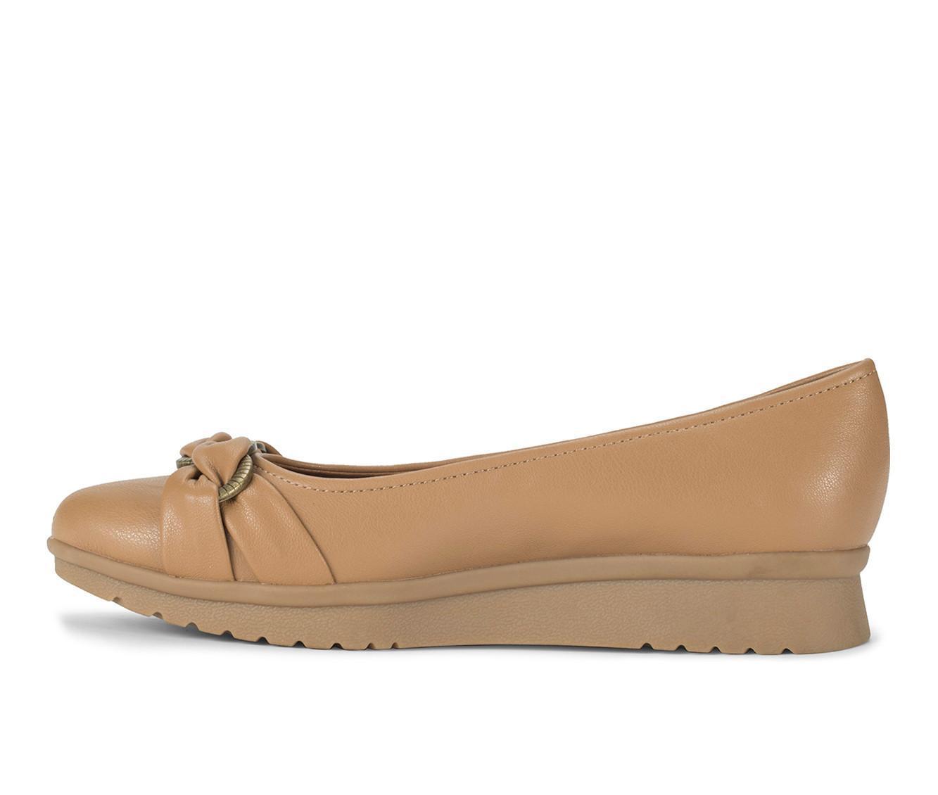 Women's Baretraps Aurora Flats Product Image