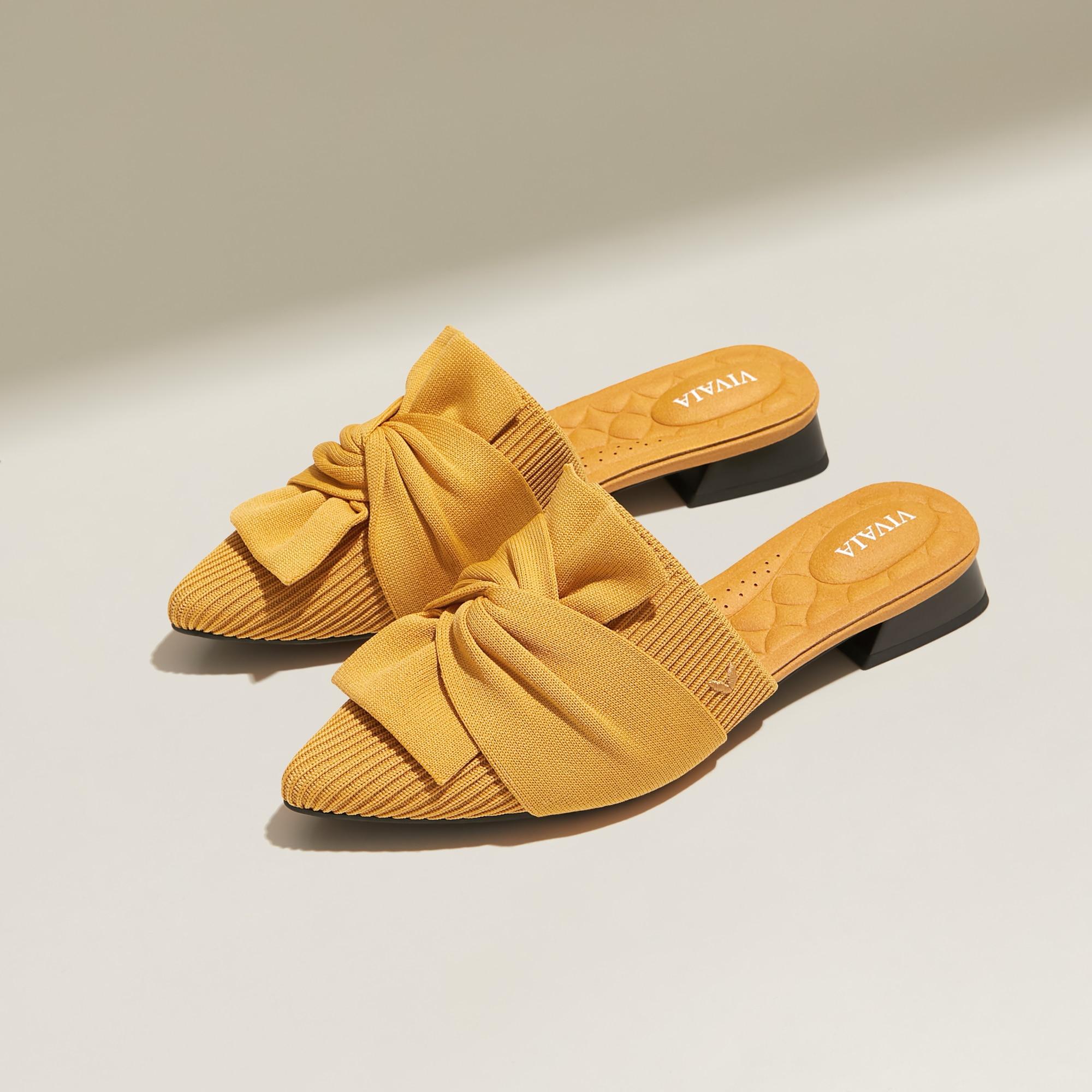 Pointed-Toe Knot Sandals (Yaffa Pro) Product Image