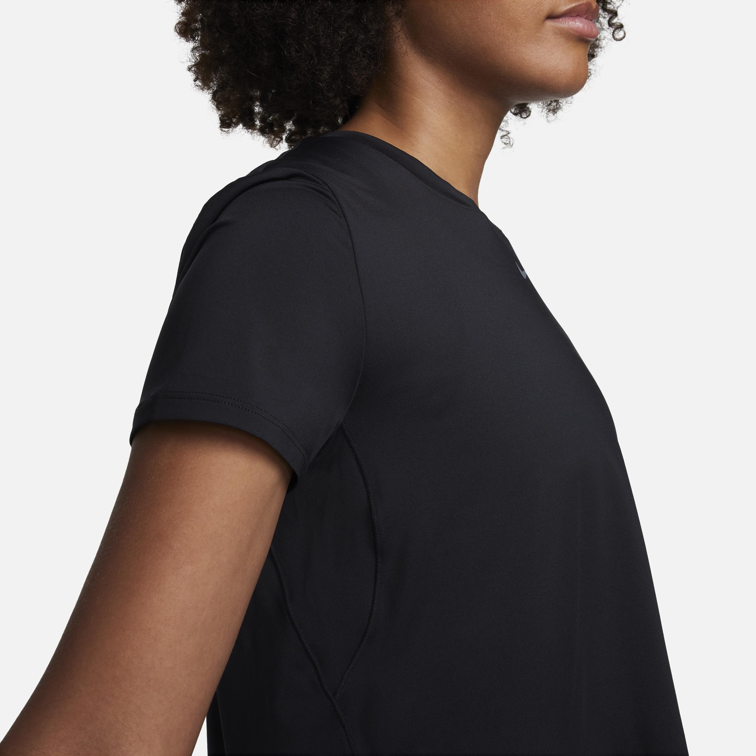 Nike One Classic Women's Dri-FIT Short-Sleeve Cropped Top Product Image