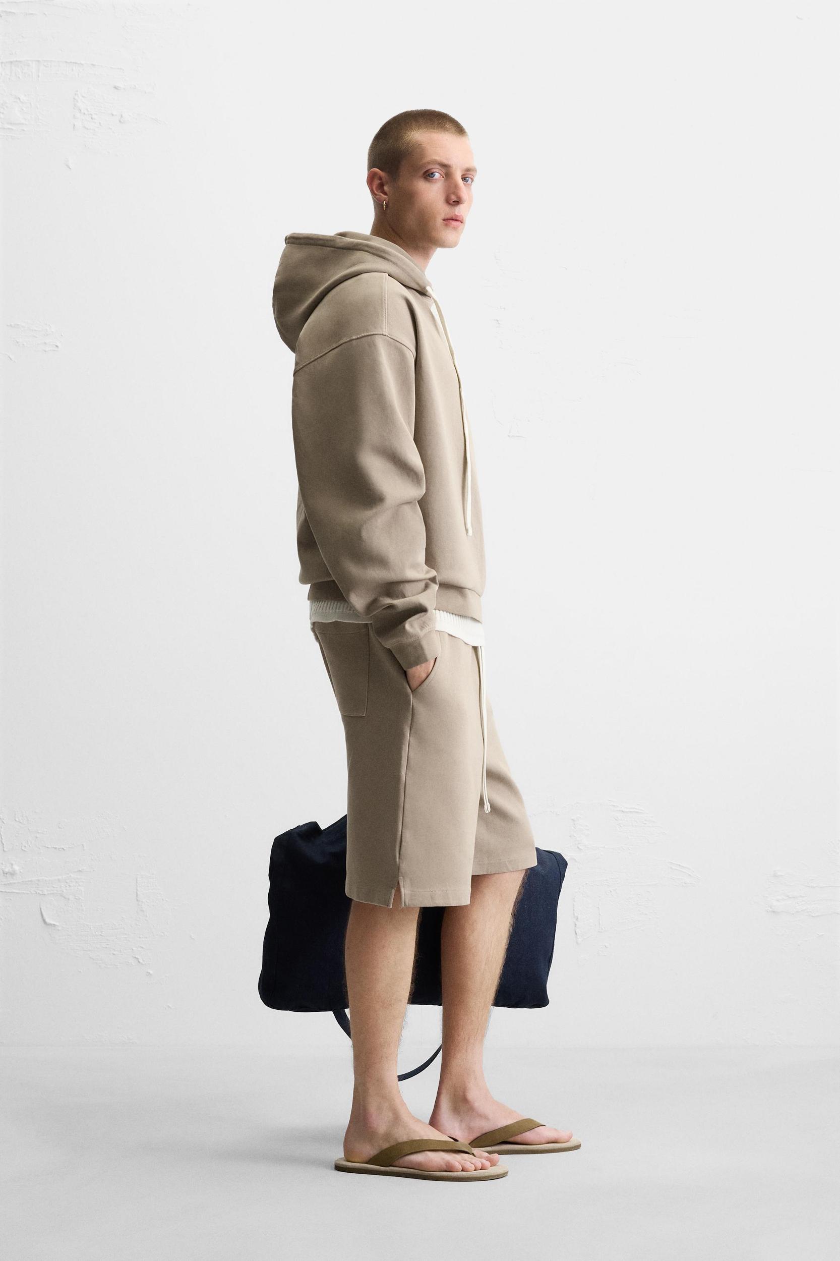 TEXT HOODED SWEATSHIRT Product Image