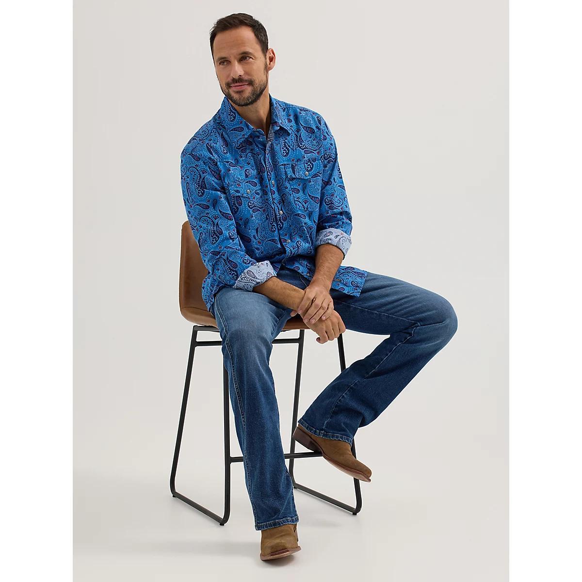 Men's Wrangler® Retro® Premium Long Sleeve Western Snap Printed Shirt in Floral T Product Image