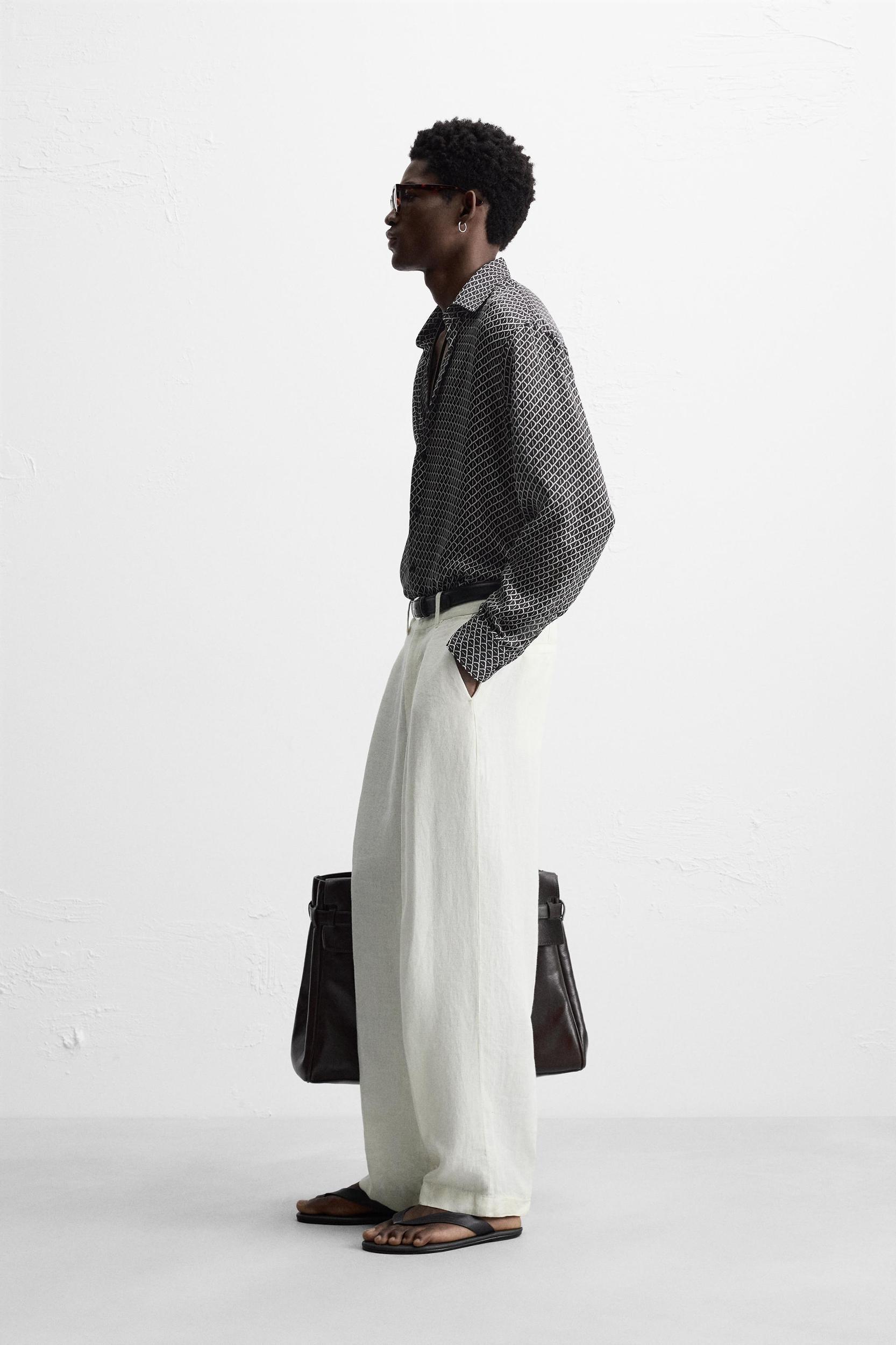 GEOMETRIC PRINT SHIRT Product Image