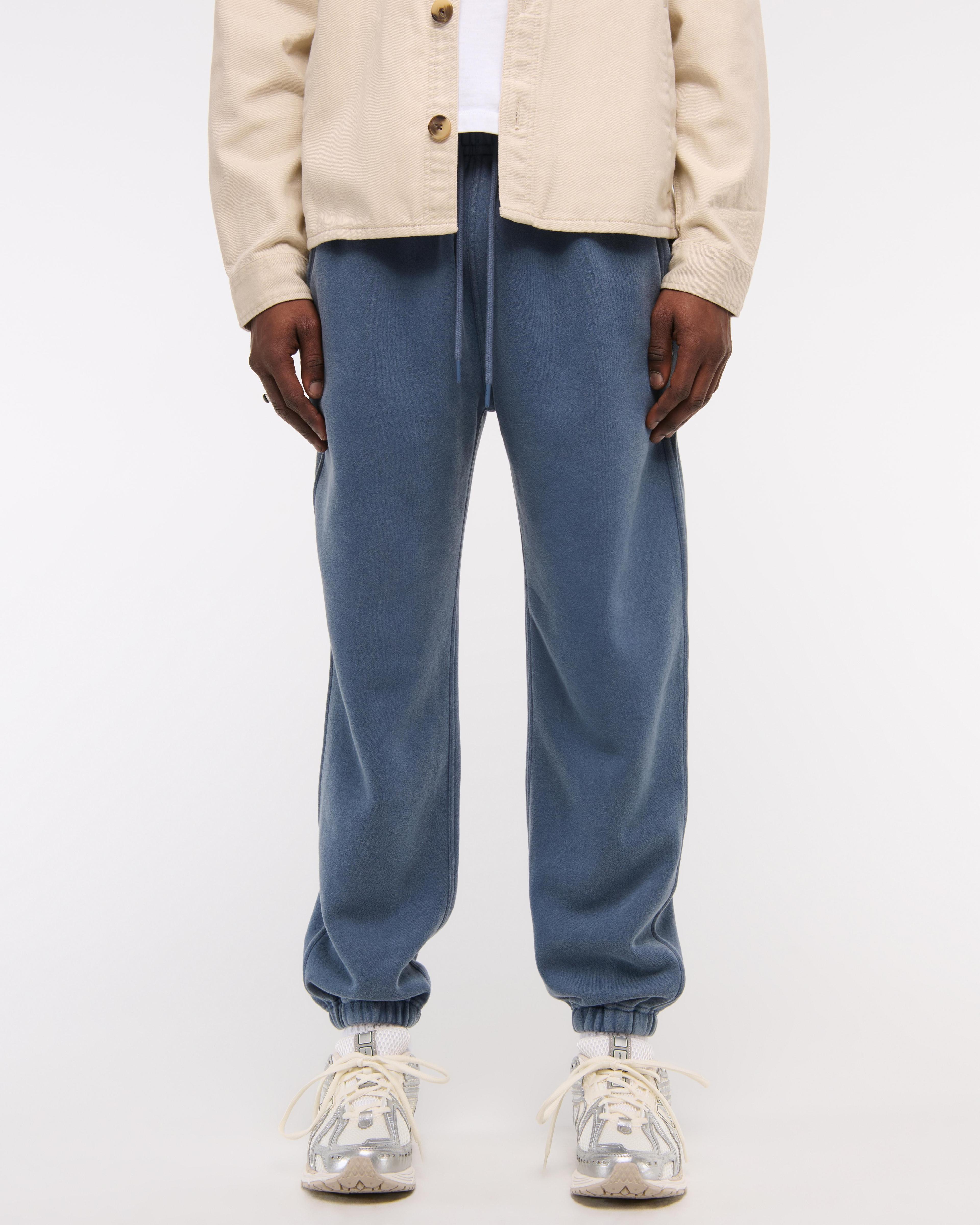 Essential Sweatpant Product Image