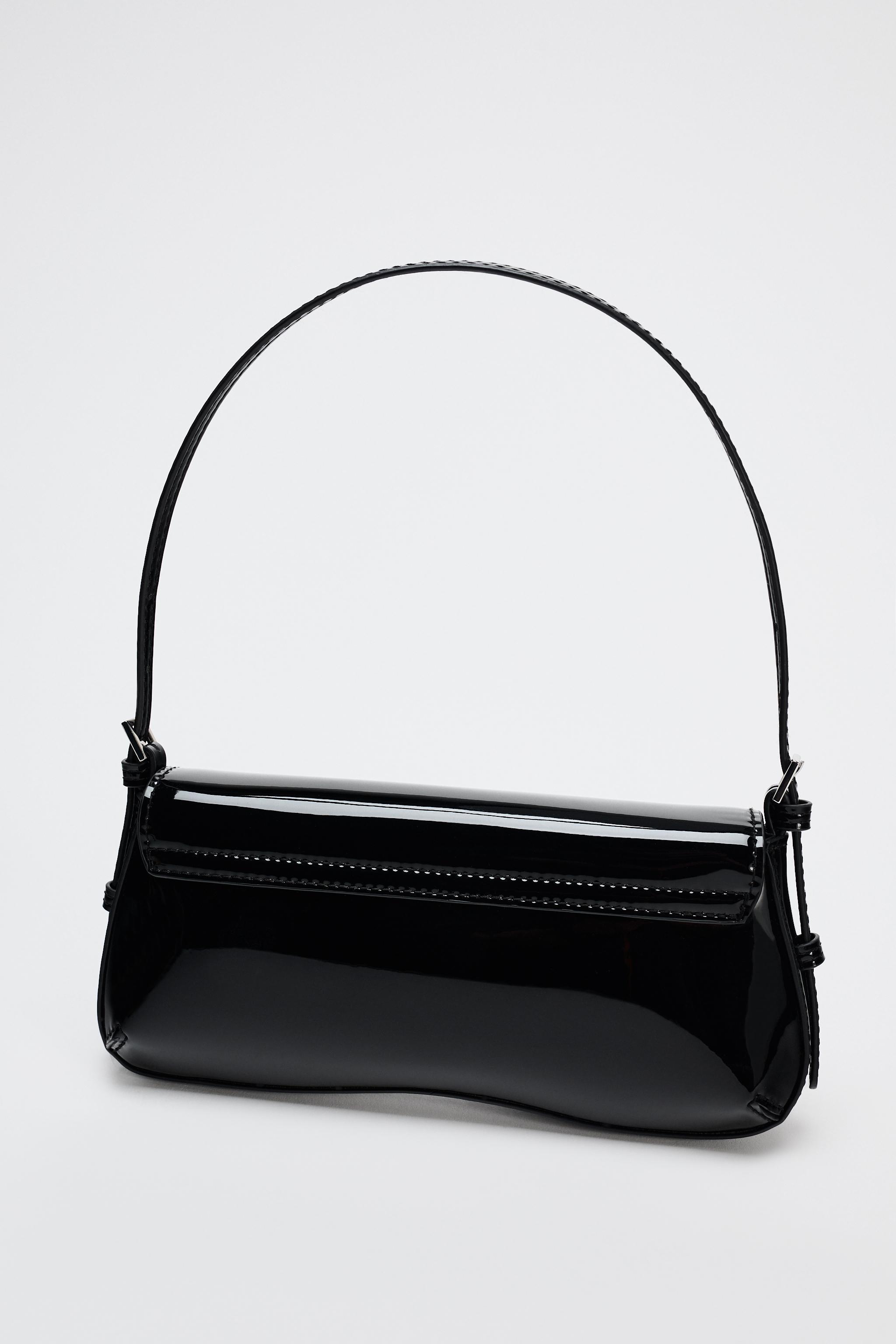 FLAP SHOULDER BAG Product Image