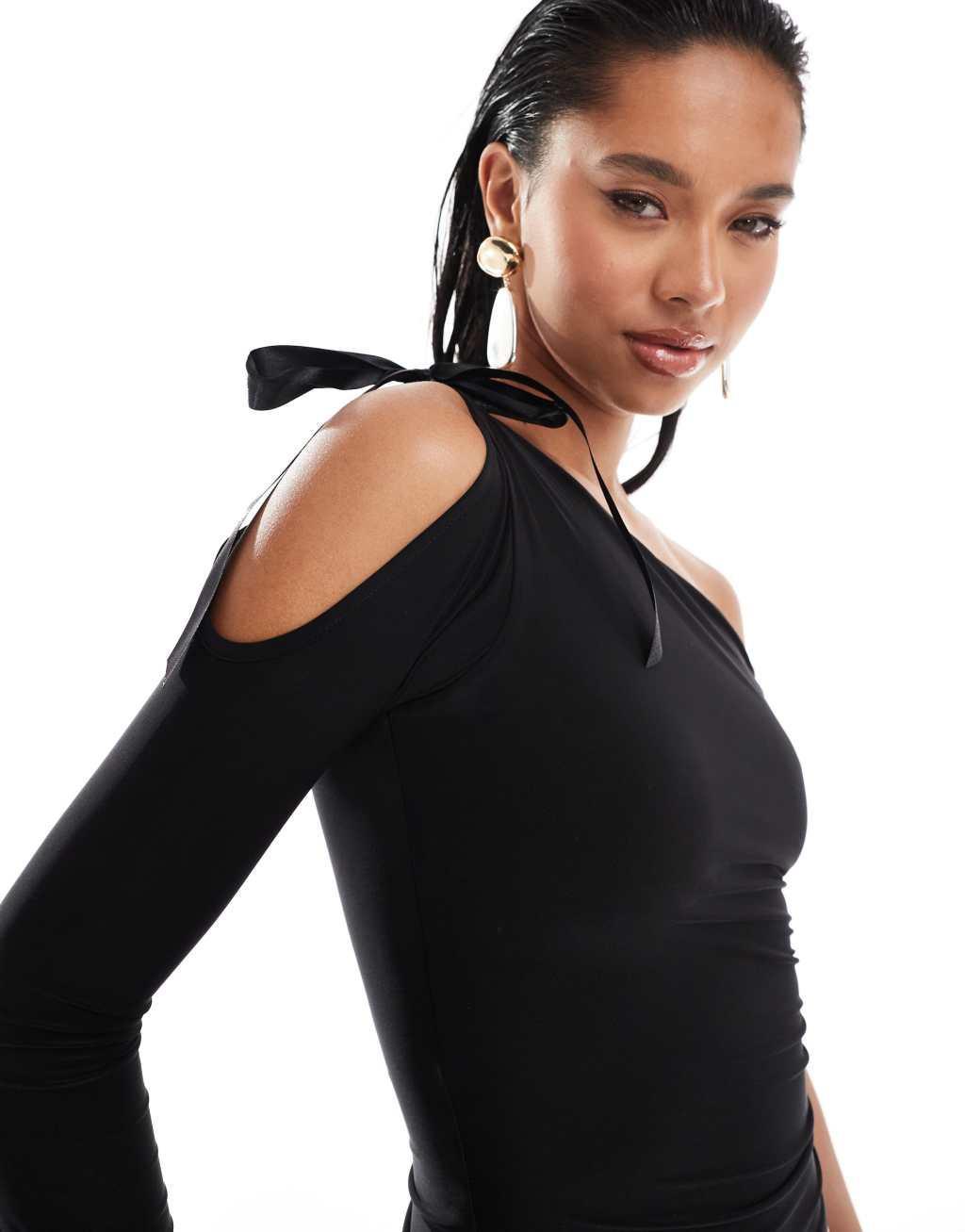 Kaiia one shoulder bow tie one sleeve top in black Product Image