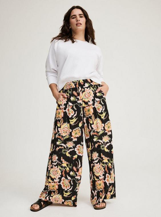 Pull-On Wide Leg Pant Product Image