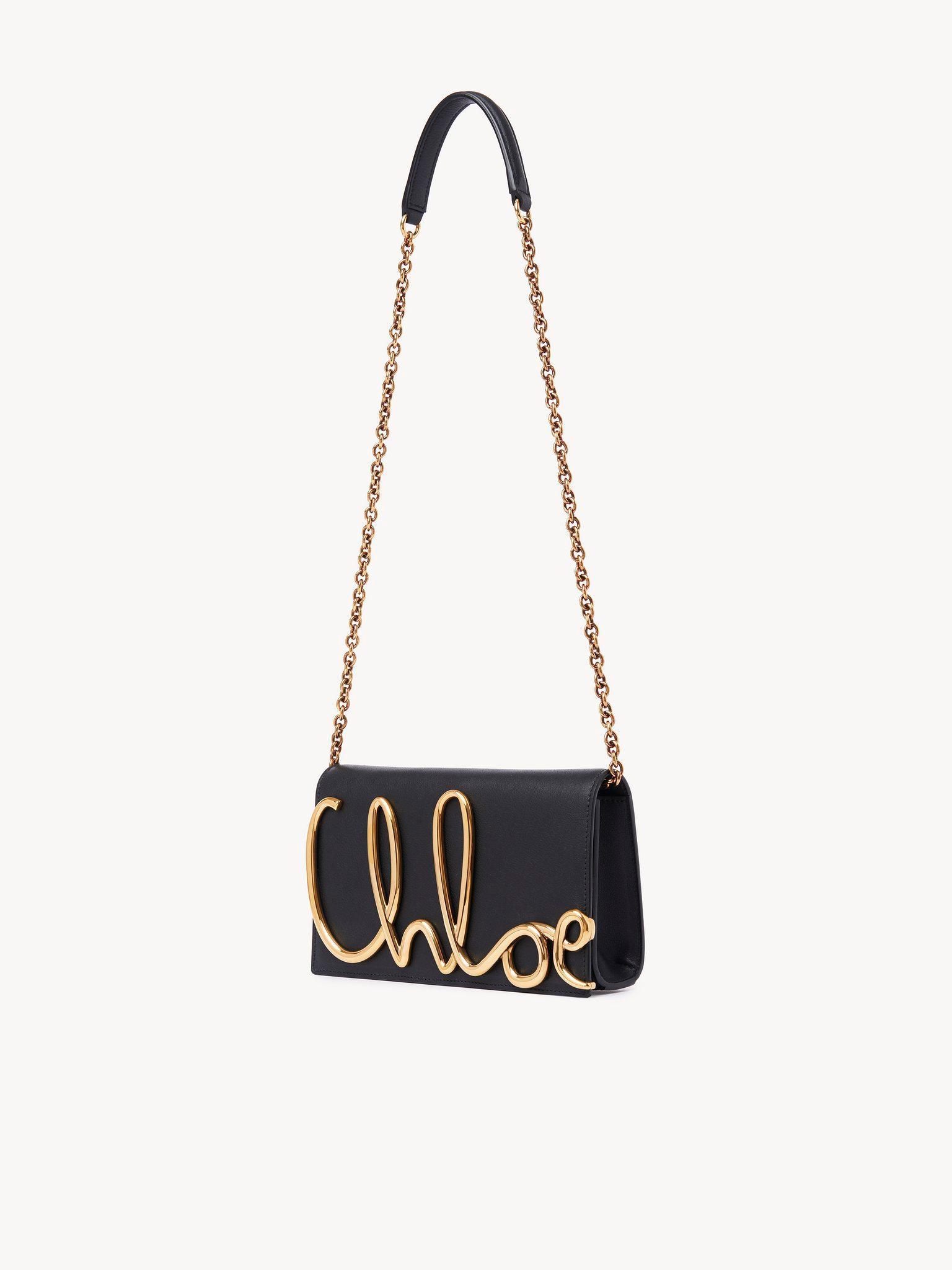 The Chloé Iconic crossbody bag in soft leather Product Image