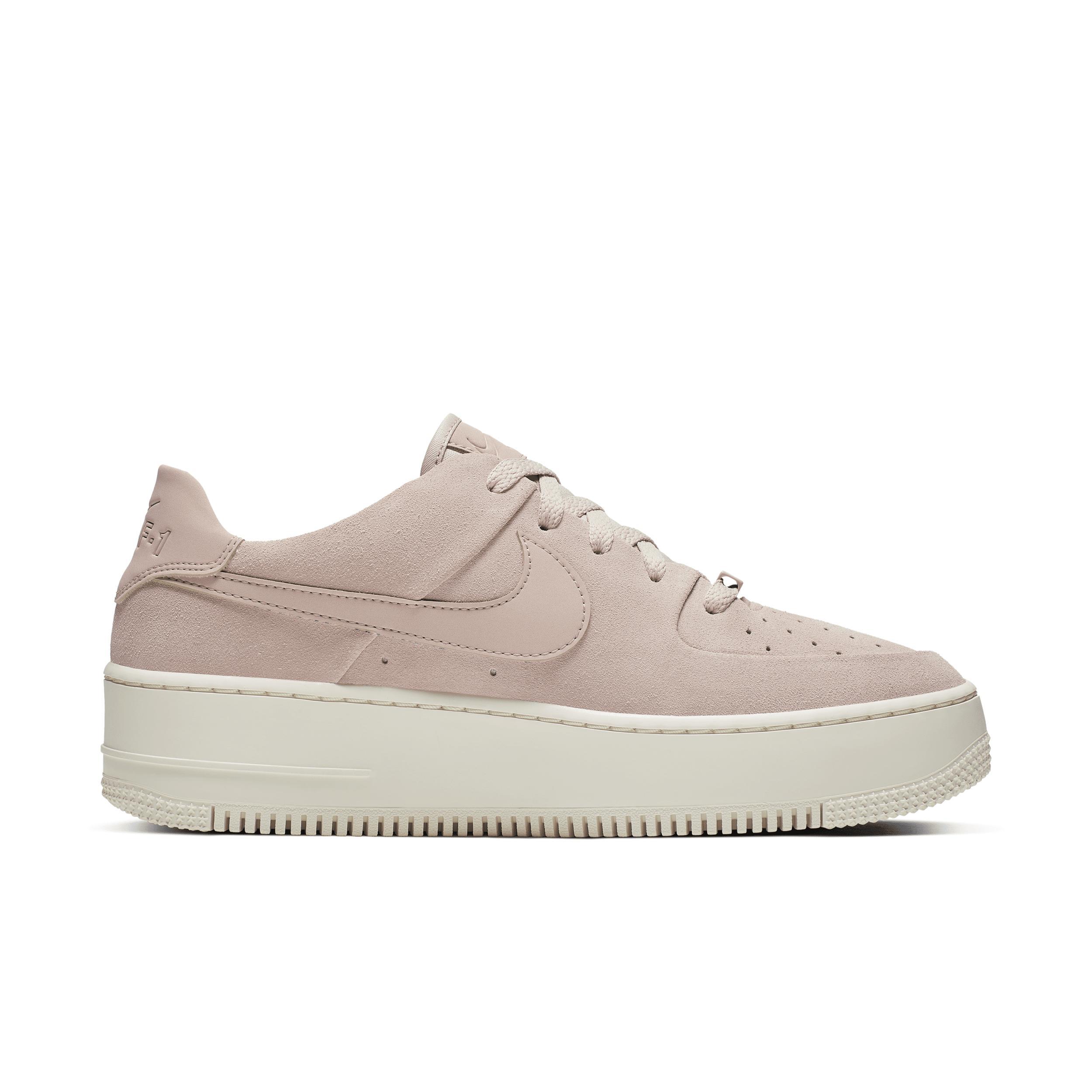 Nike Women's Air Force 1 Sage Low Shoes Product Image