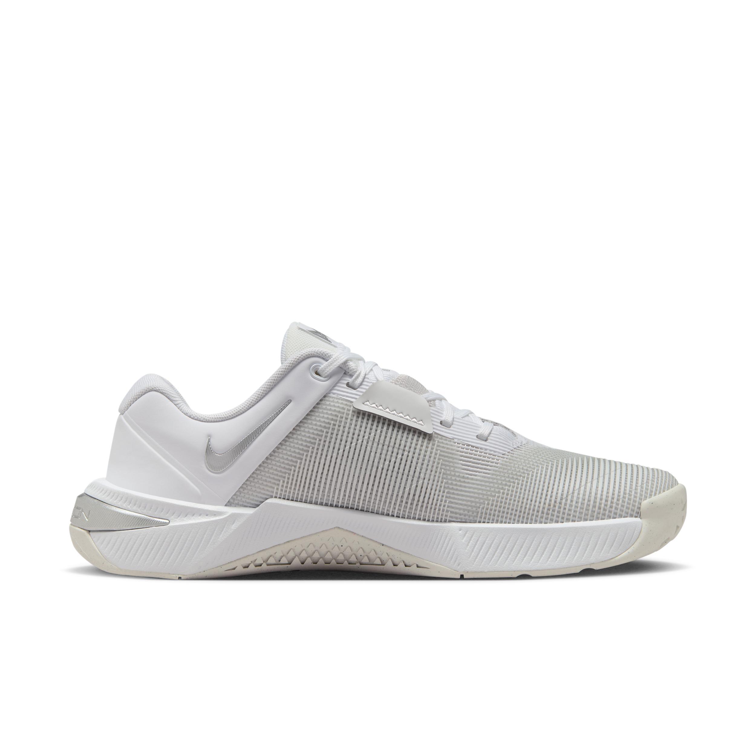 Nike Womens Metcon 10 Workout Shoes | HQ2620-100 Product Image