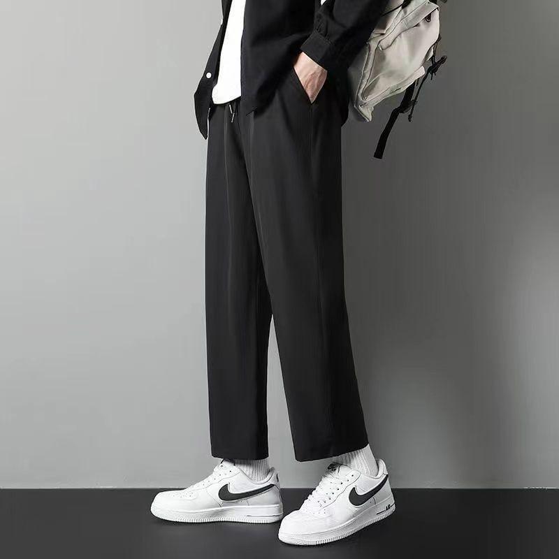 Mid Rise Plain Cropped Tapered Pants Product Image