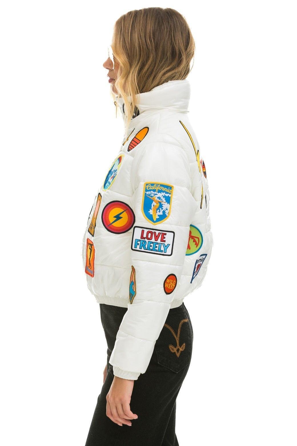 VINTAGE PATCH APRES PUFFER JACKET - WHITE GLOSSY Female Product Image