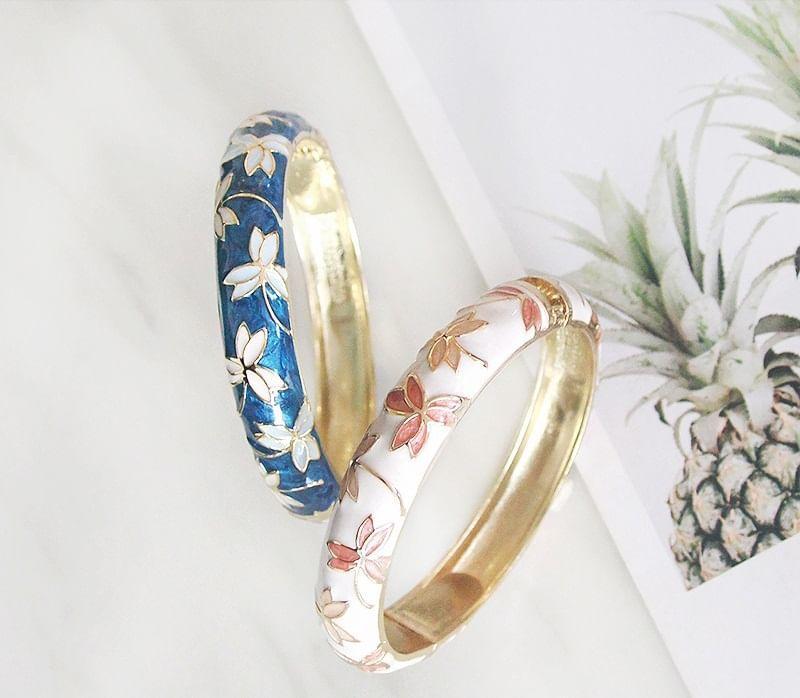 Metal Floral Bangle Product Image