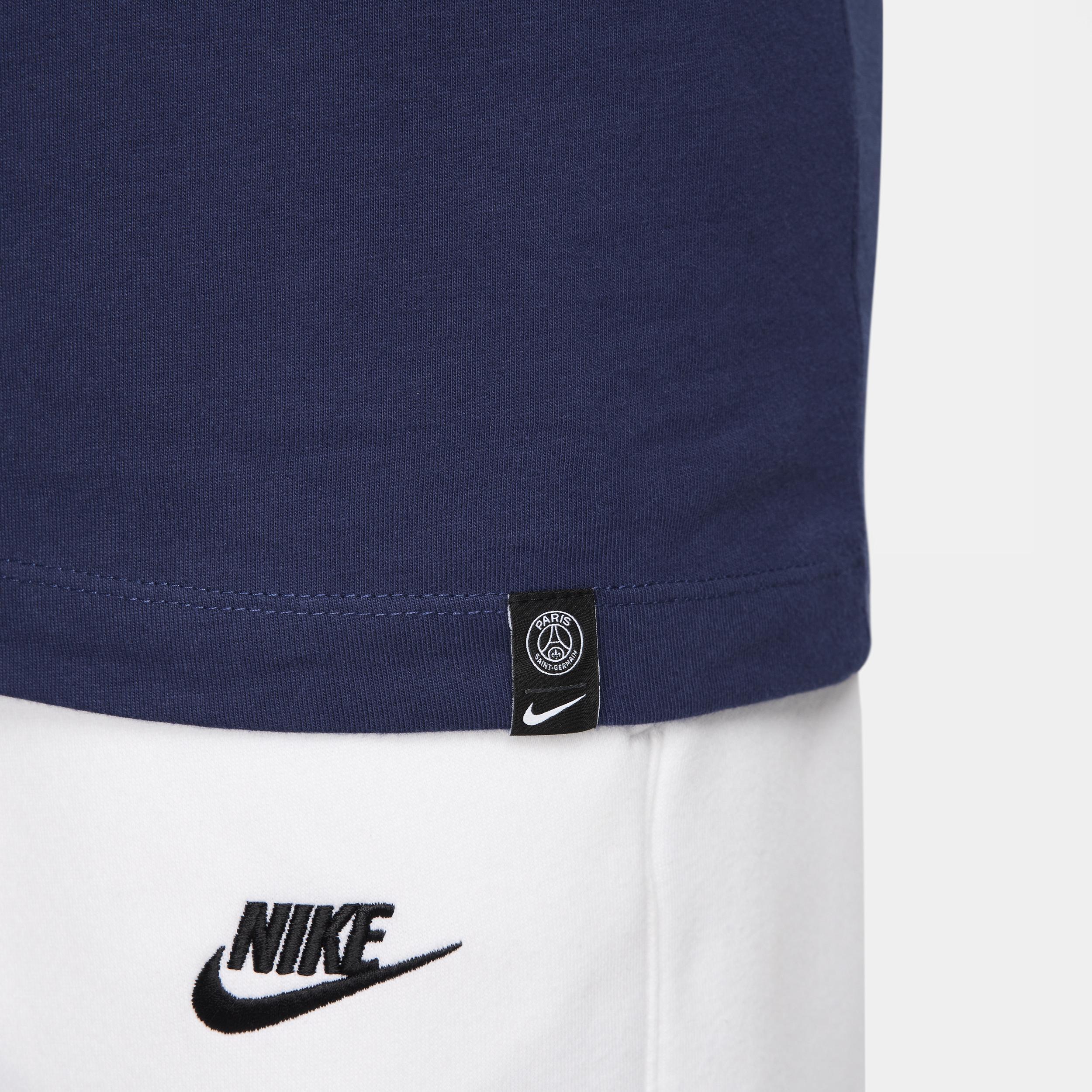 Nike Men's Paris Saint-Germain Graphic T-Shirt Product Image