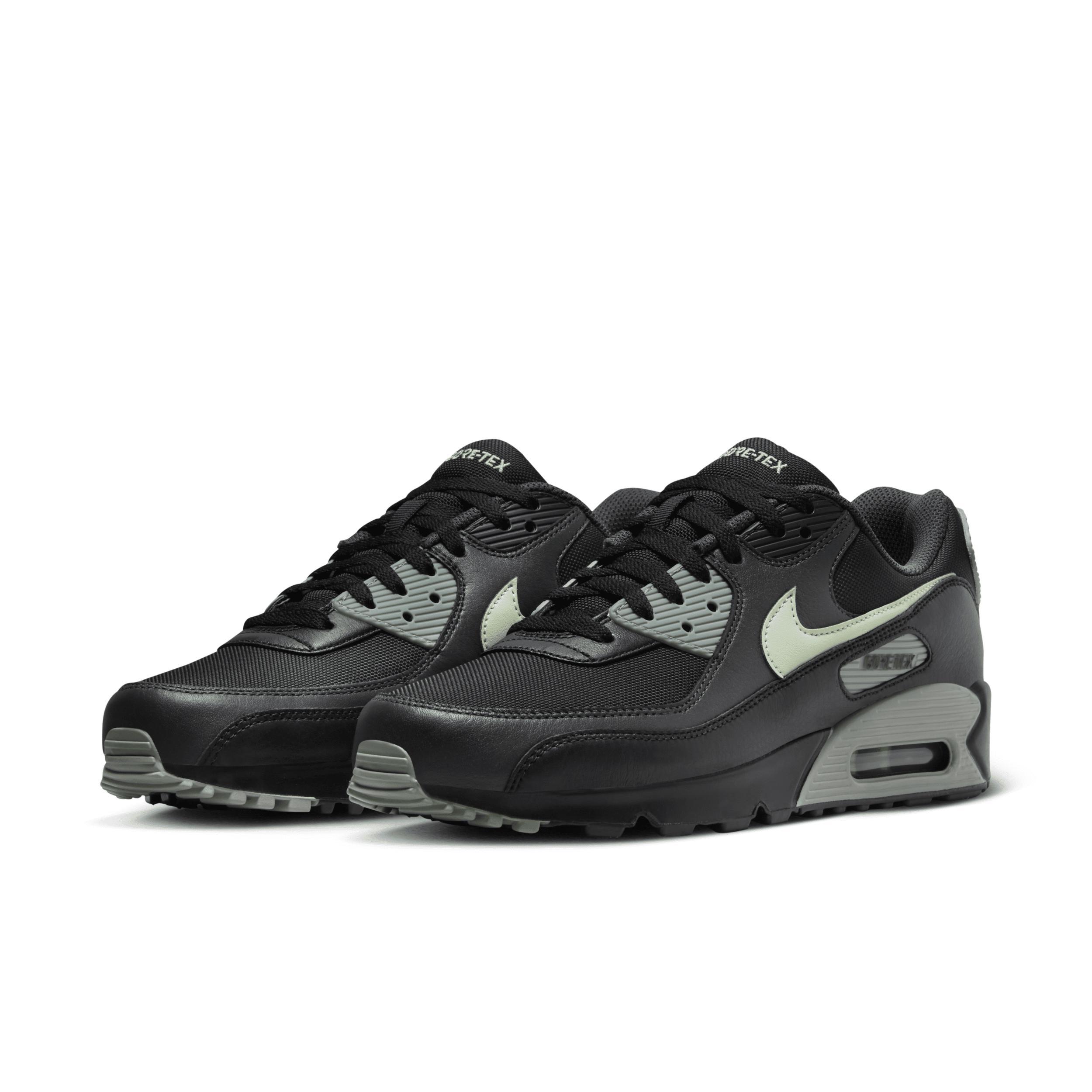 Nike Air Max 90 GORE-TEX Men's Winterized Shoes Product Image