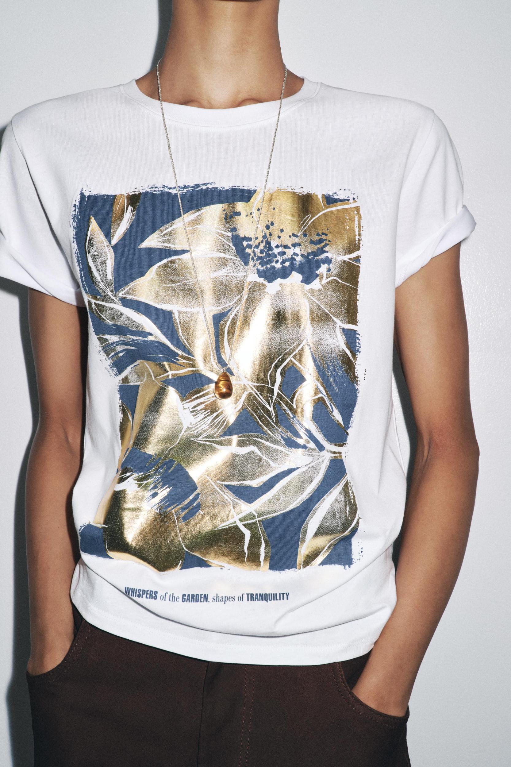 METALLIC PRINT T-SHIRT Product Image