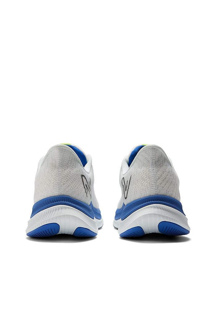 New Balance Men's FuelCell Propel v4 Product Image