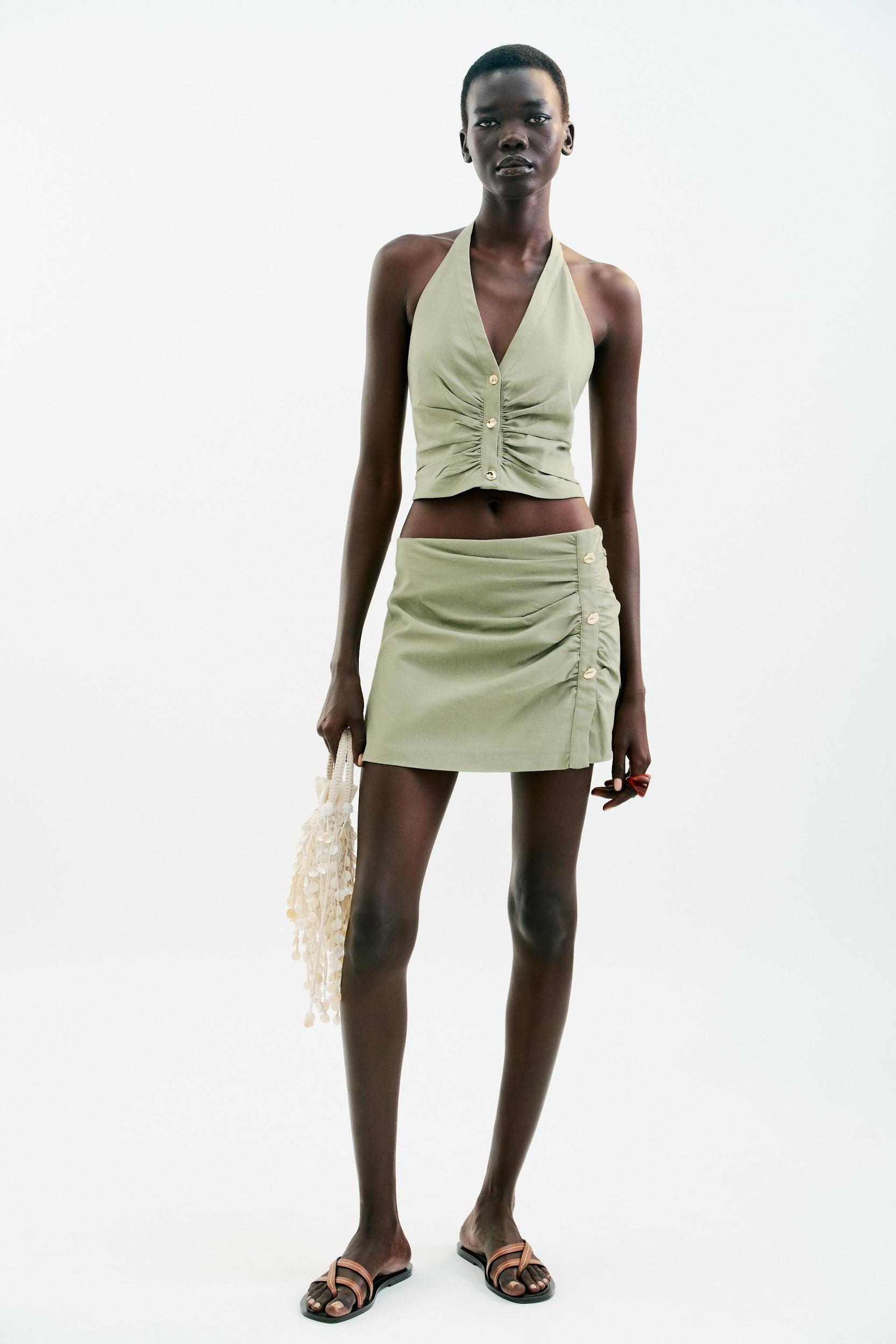 HALTER LINEN TOP Product Image