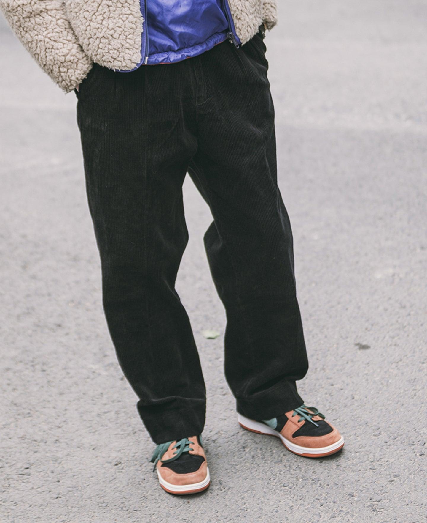 12.5 oz 8 Wale Corduroy Trousers - Black Product Image