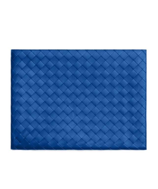 BOTTEGA VENETA Intrecciato-design Clutch Bag In Blue Product Image