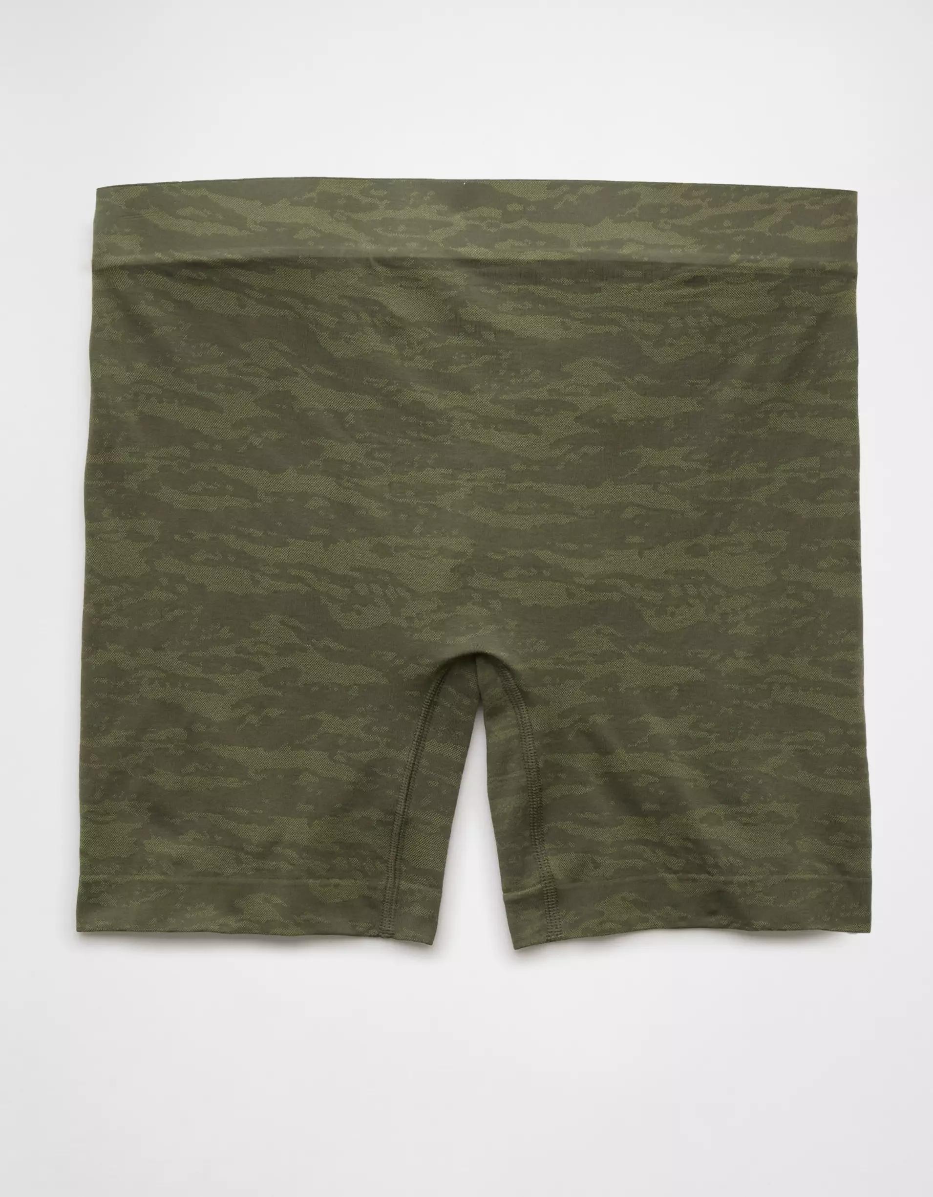 AEO Men's Camo 6" StealthMode Boxer Brief Product Image