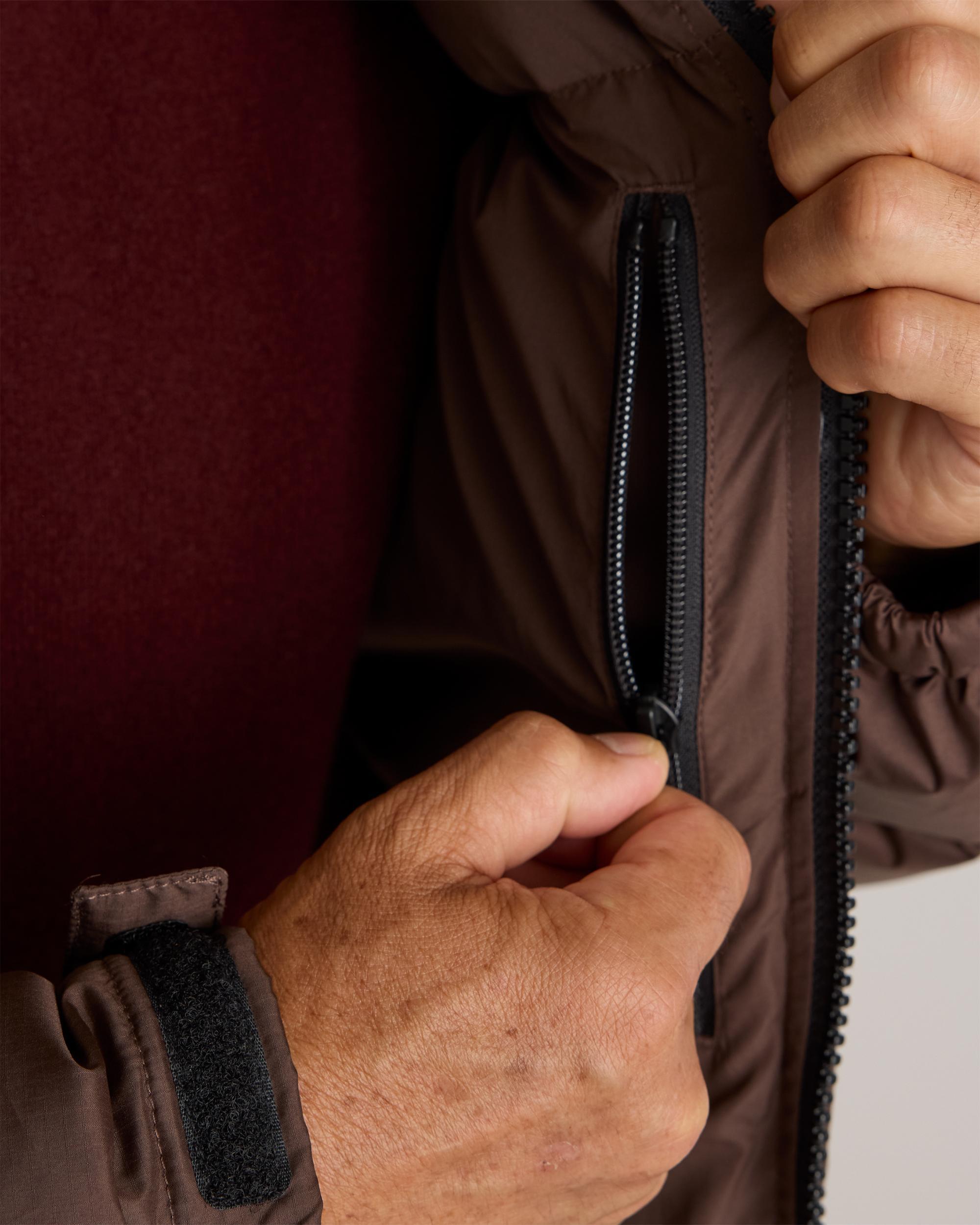 Quince | Men's Responsible Down Puffer Jacket Recycled Polyester Product Image