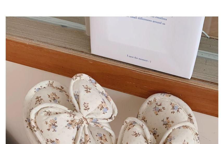 Floral Bow Home Slippers Product Image