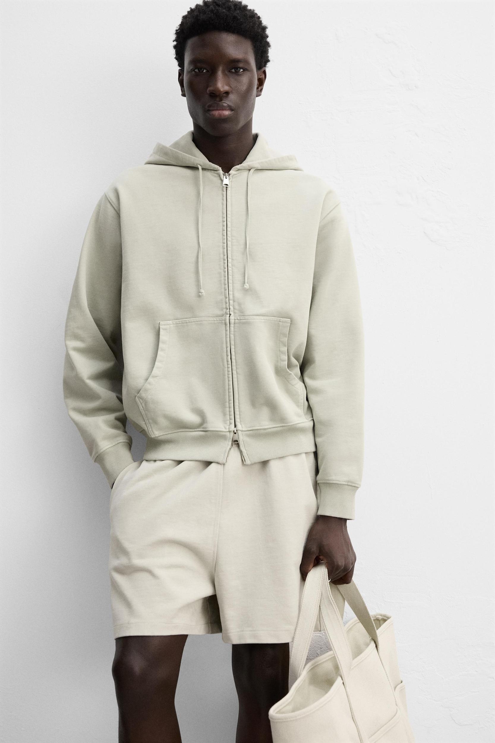 REGULAR FIT JOGGER SHORTS Product Image