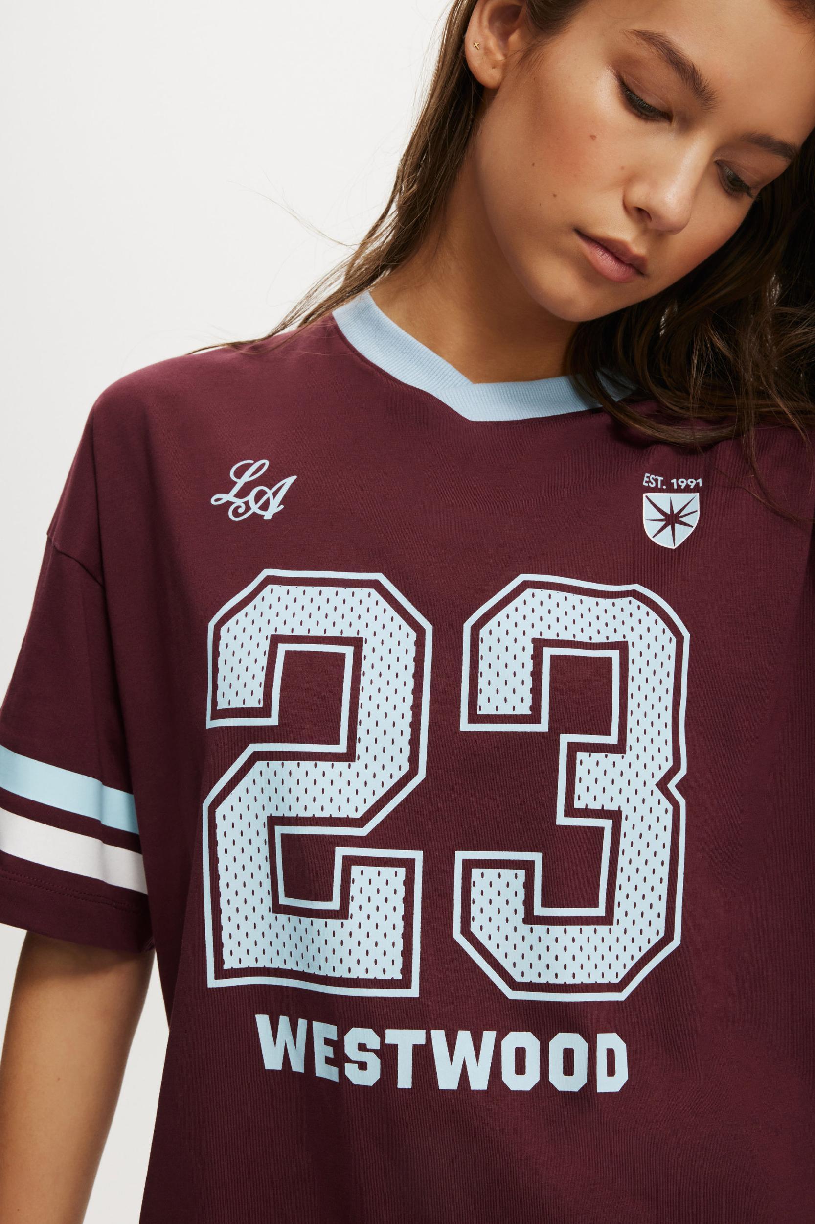 V Neck Retro Graphic Boxy Tee Product Image