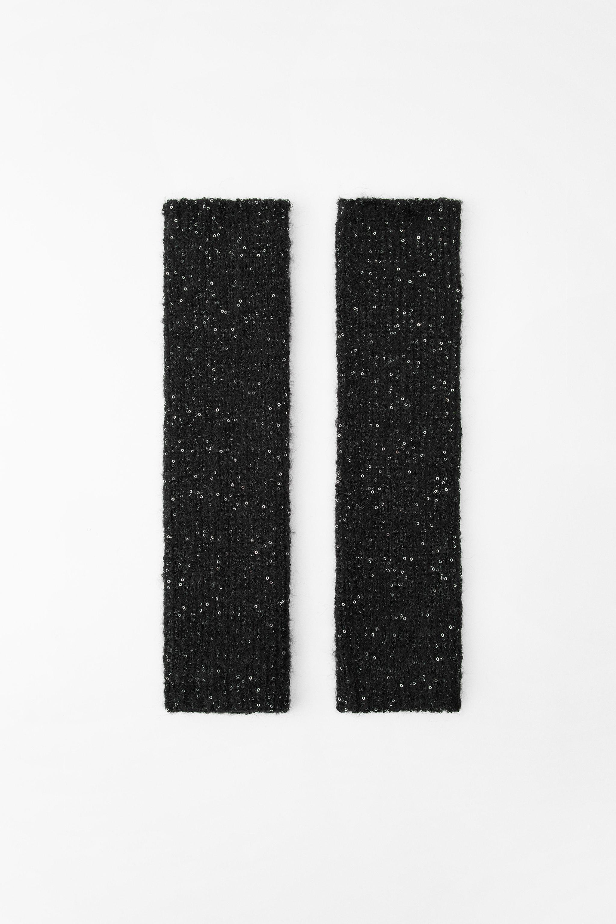 SEQUINED KNIT FINGERLESS GLOVES Product Image